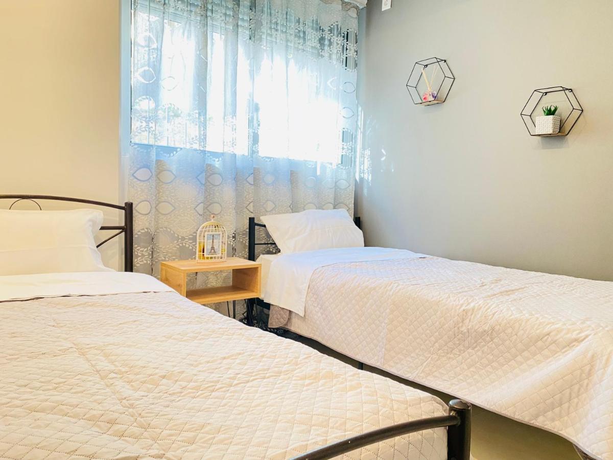 אתונה Cozy Apartment Near Sea מראה חיצוני תמונה